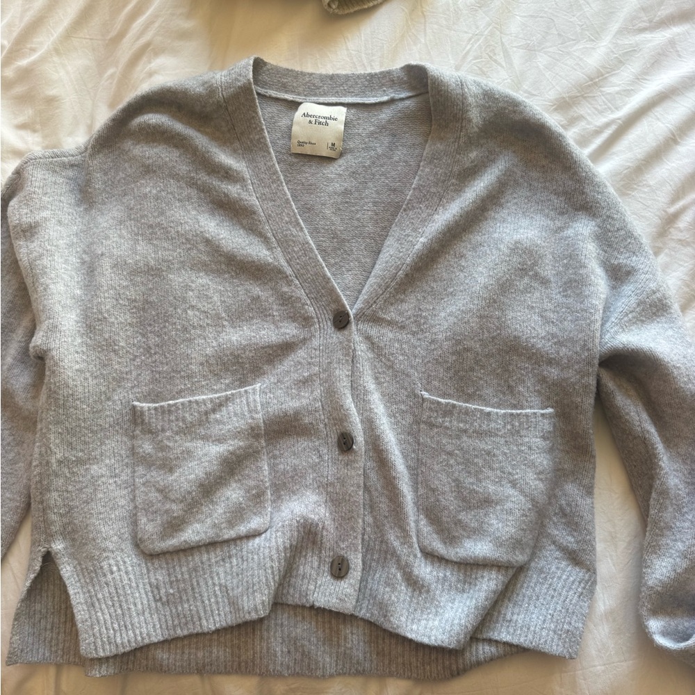 Abercrombie & Fitch Heather Gray Cardigan